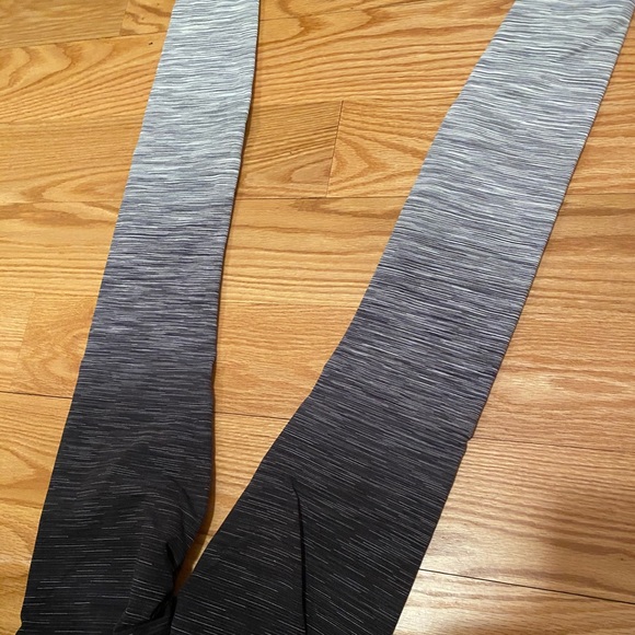 Lululemon leggings - Picture 3 of 5